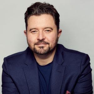 How to stand out, scale up and make a dent, with Daniel Priestley (MDE544)