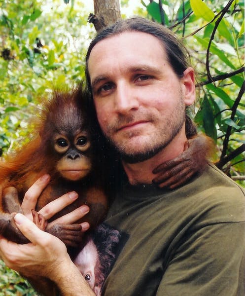 Episode 241: Orangutan Conservation w/Leif_Cocks