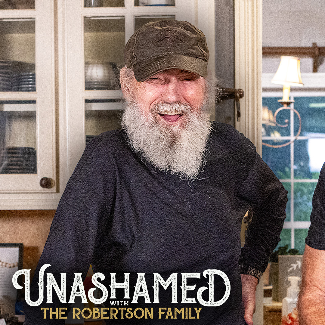 Ep 1160 | Rowdy Uncle Si Derails Jase’s Sermon & Al Referees Miss Kay & Ann’s Sisterly Squabbles