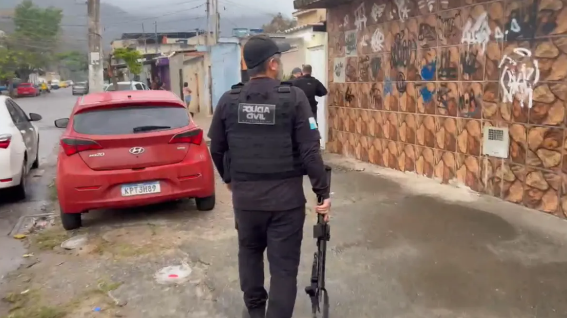 Policial é baleado em operação contra organização criminosa especializada em roubo e clonagem de veículos episode artwork