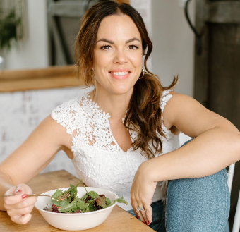 Kat Solo = Talking Metabolic Balance With Registered Holistic Nutritionist Jen Vasey episode artwork