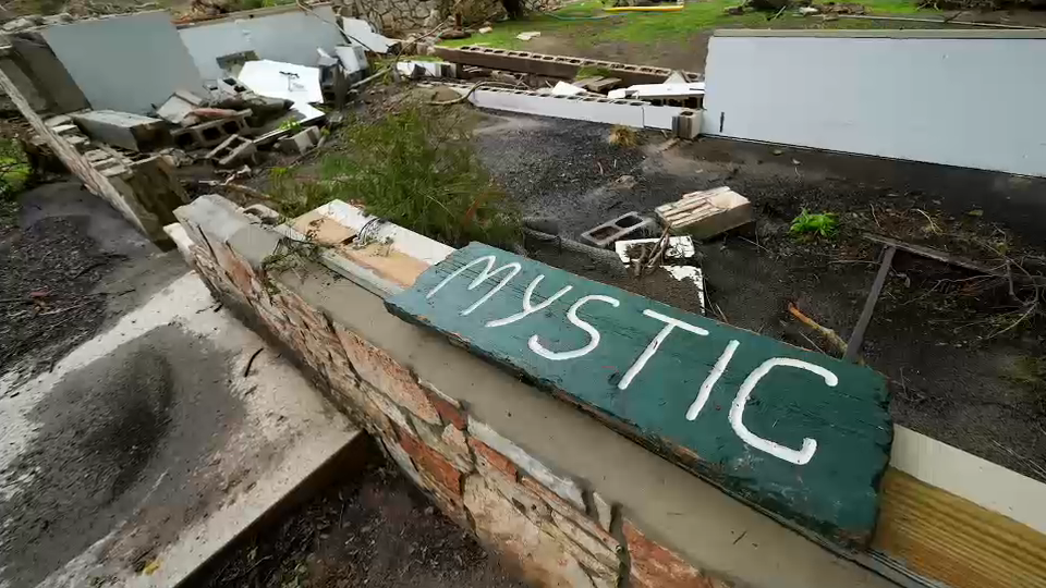 Tragedia y heroísmo tras las inundaciones en TX