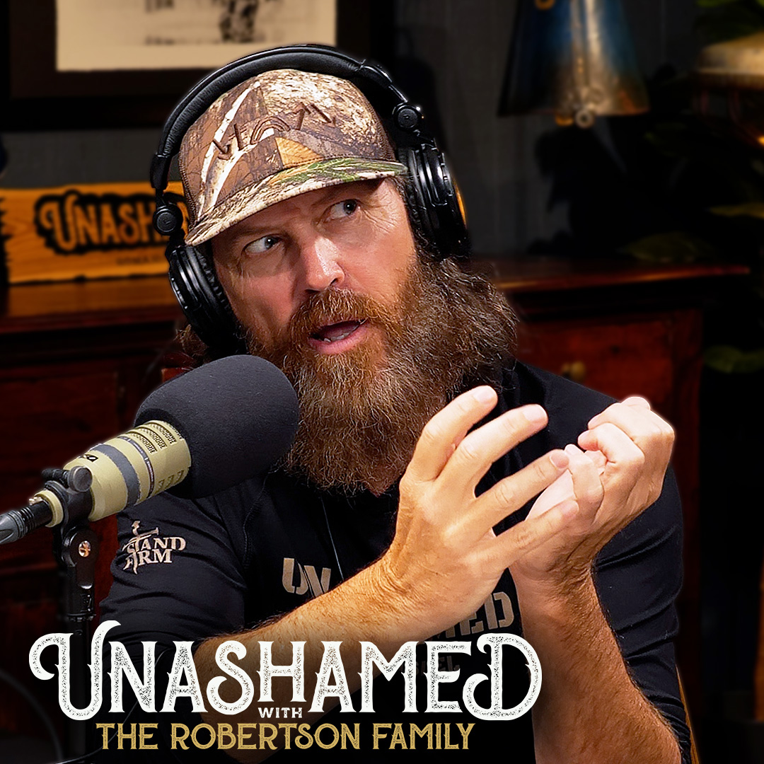 Ep 1177 | Jase Sees Signs of Awakening as Young People Flock to Church & God Doesn’t Live in Buildings