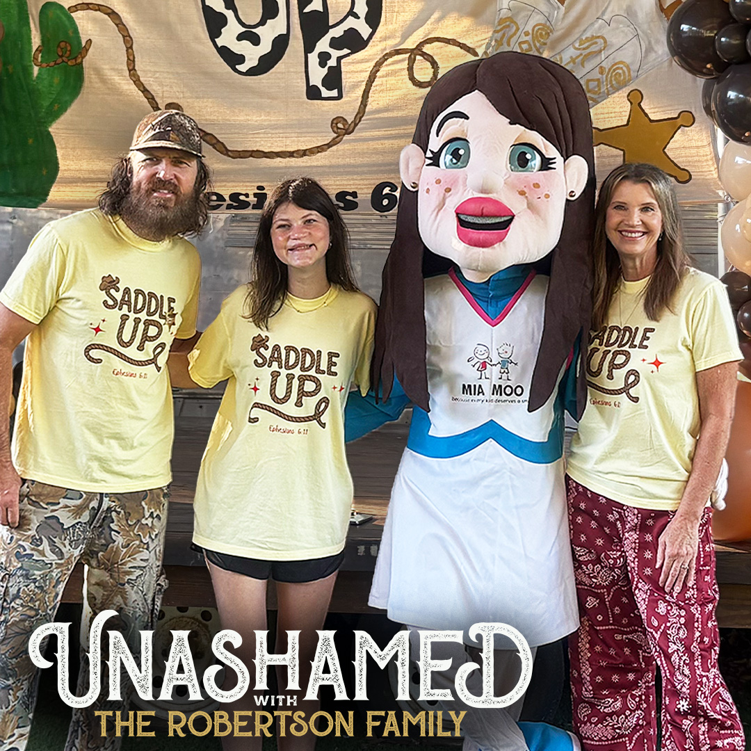 Ep 1183 | Mia Steals the Show for an Unforgettable Weekend & Jase Is a Cowboy Now??