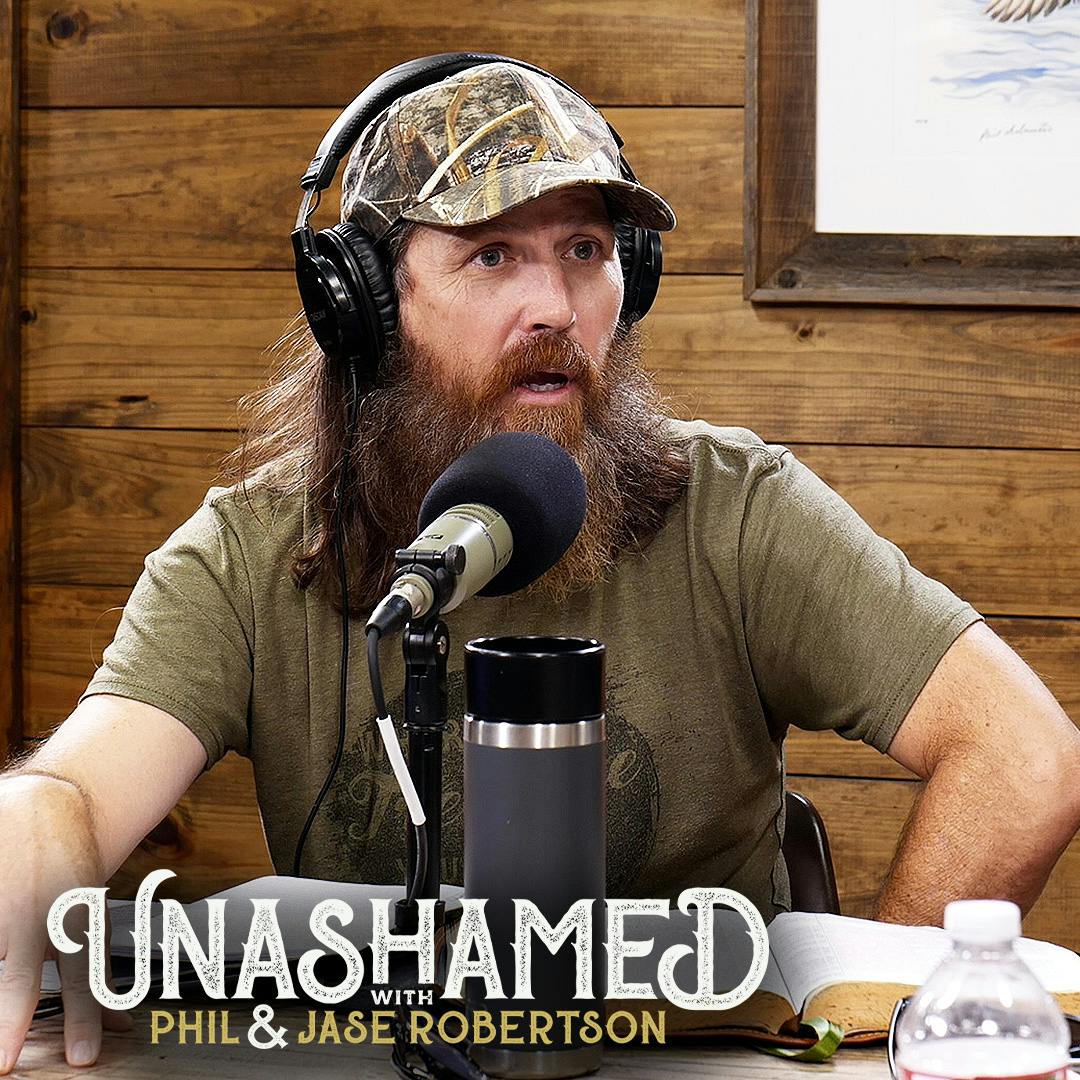 Ep 751 | Jase Challenges the Law Over Wearing Safety Orange & Preachers in Sneakers