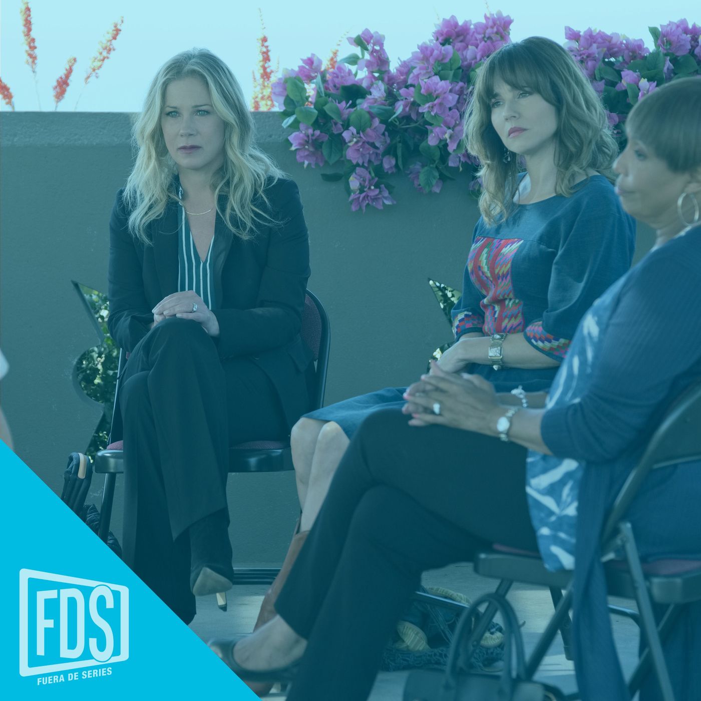 Review, de Fuera de Series