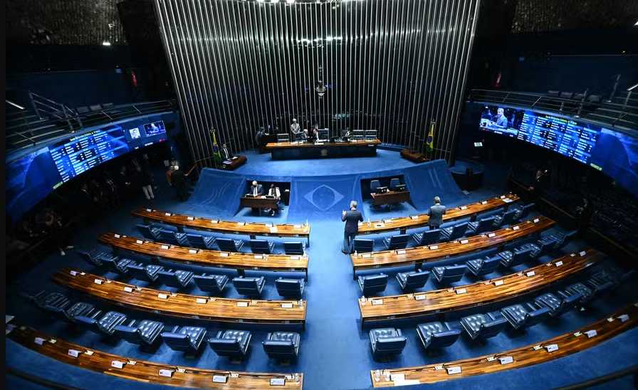 Senado aprova aumento de penas para furto e roubo de celular episode artwork