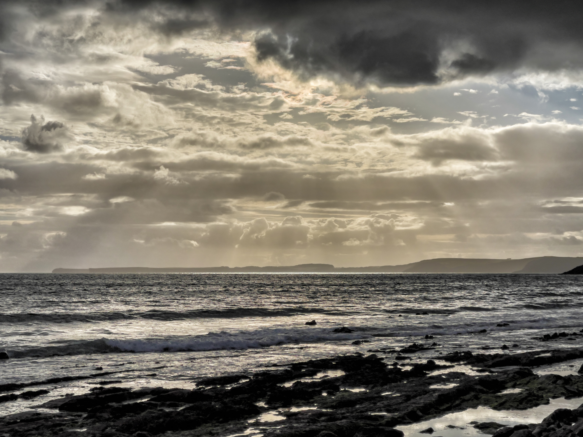 Sound Escape 127: The delicious patter of rain on a tent – on the Pembrokeshire coast