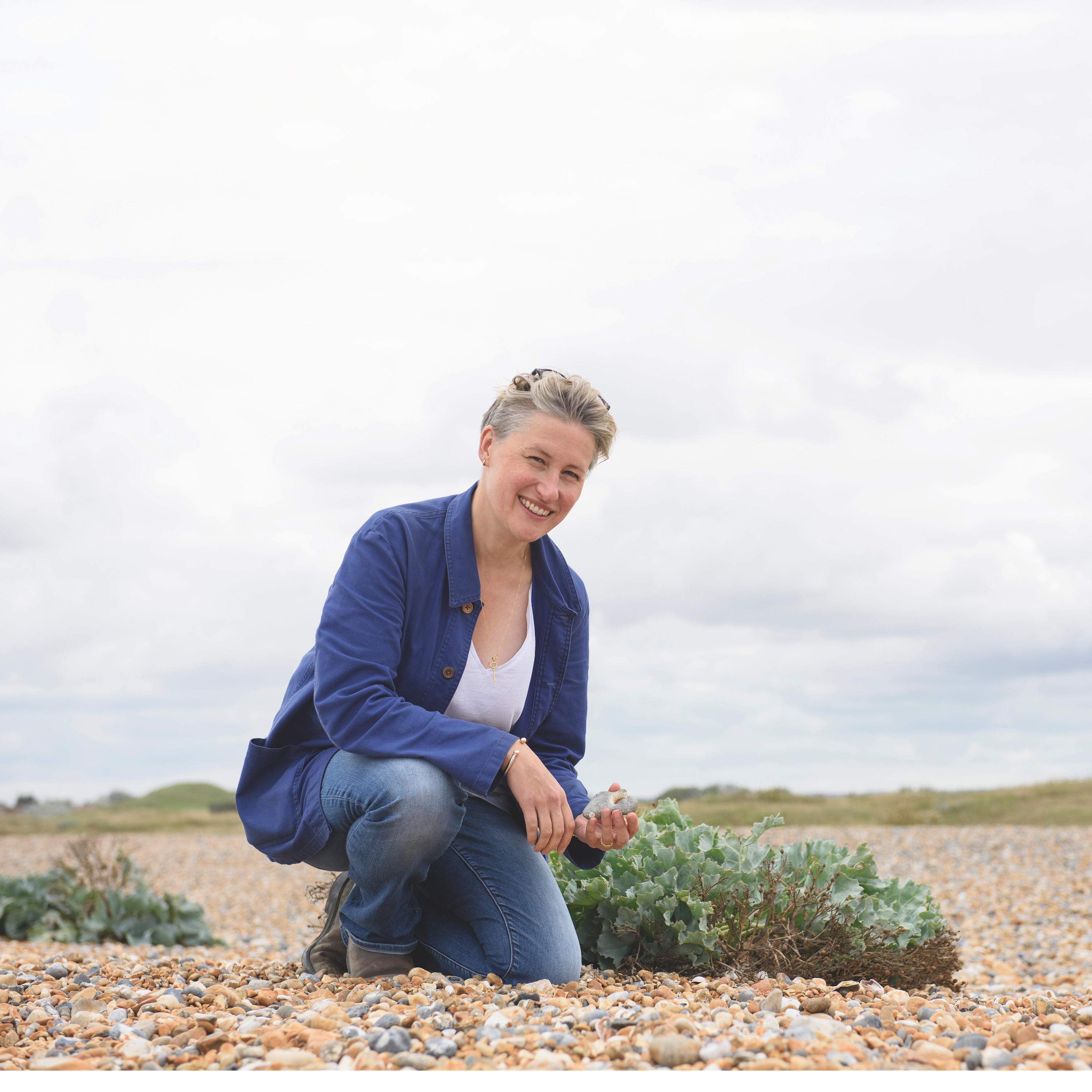 123. Looking for historical artefacts on the River Thames with London mudlarker Lara Maiklem