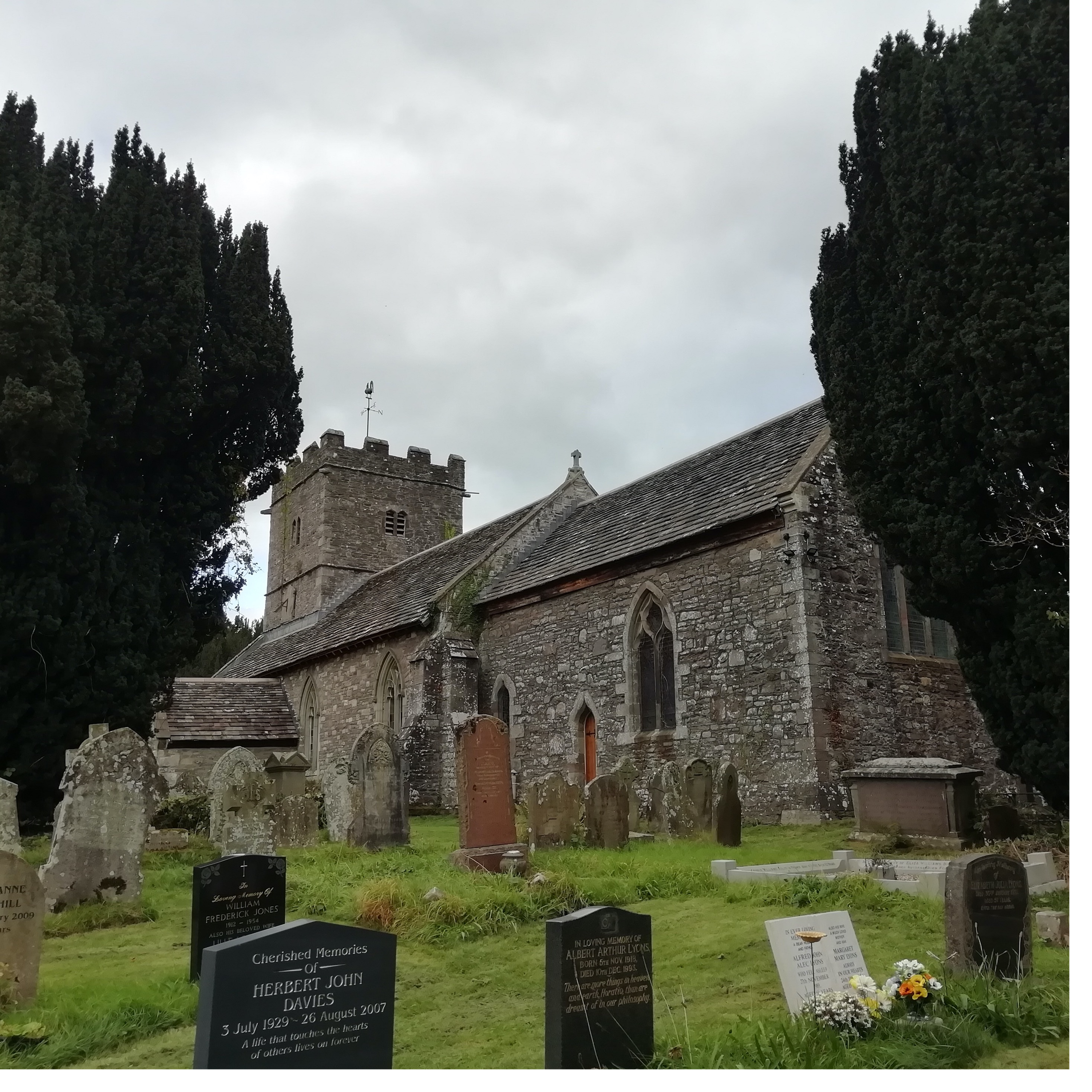 Sound Escape 36: Peace and birdsong in a Gloucestershire churchyard