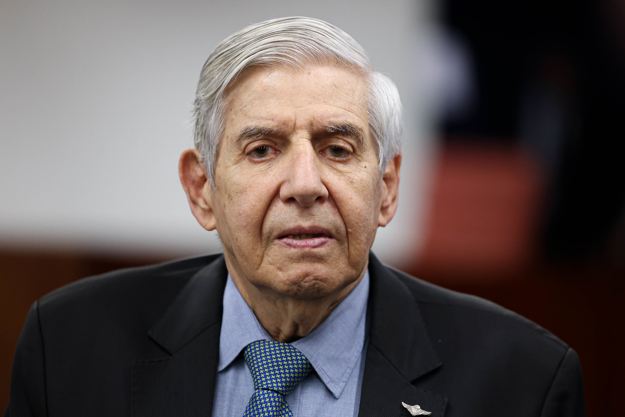 General Augusto Heleno ajudou Bolsonaro na construção e no direcionamento de mensagens difundidas contra eleições