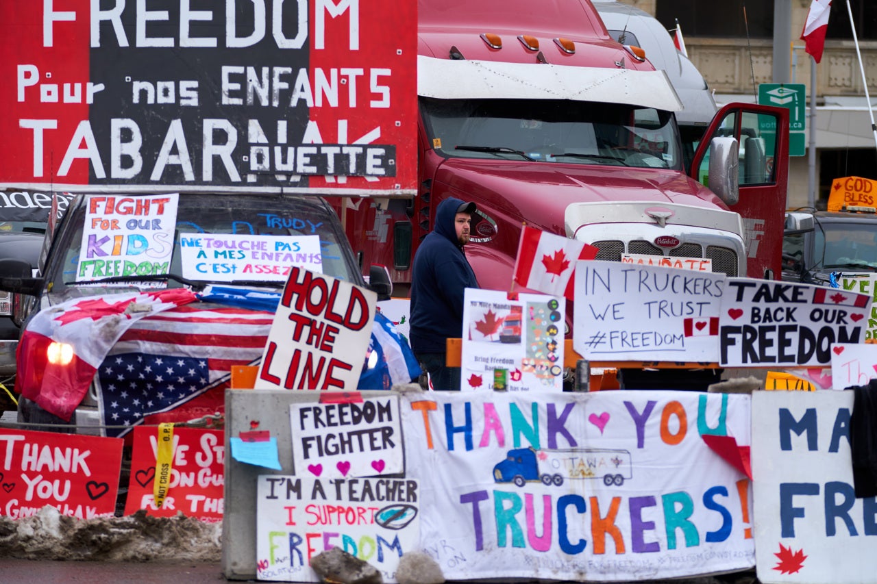 El Orden Mundial: los movimientos antivacunas colapsan Canadá y fortalecen el bloque ultraderechista