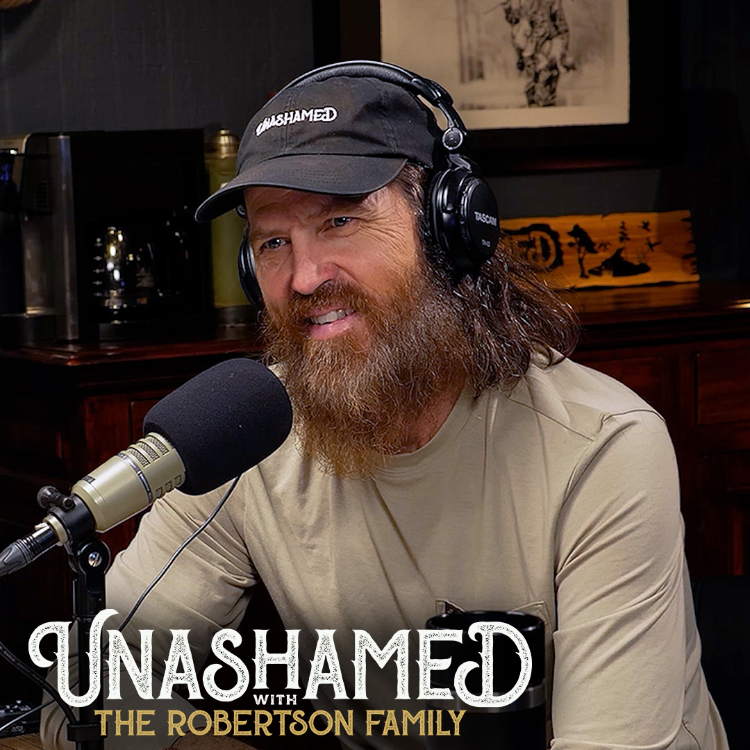 Ep 1219 | Jase Looks Back on Phil’s Last Hunt & Al Announces His & Lisa’s Life Story Movie