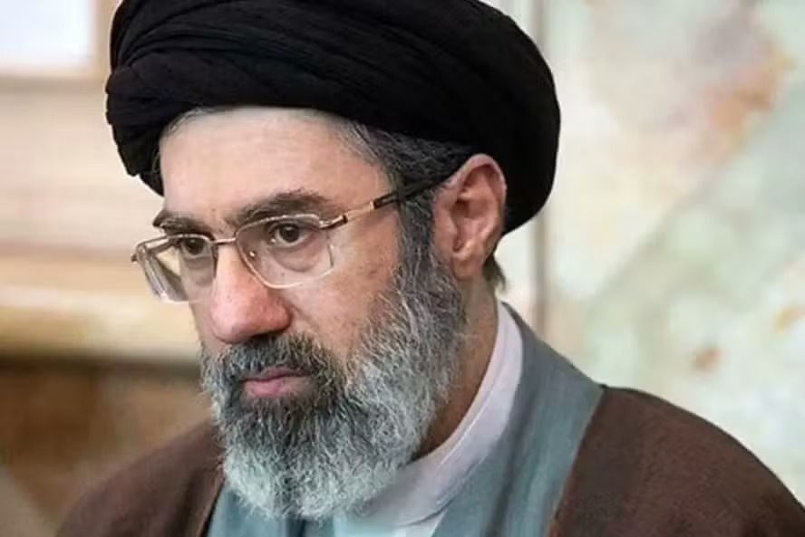 Aiatolá Mojtaba Khamenei diz que Irã não será abalado pelas mortes de líderes do alto escalão