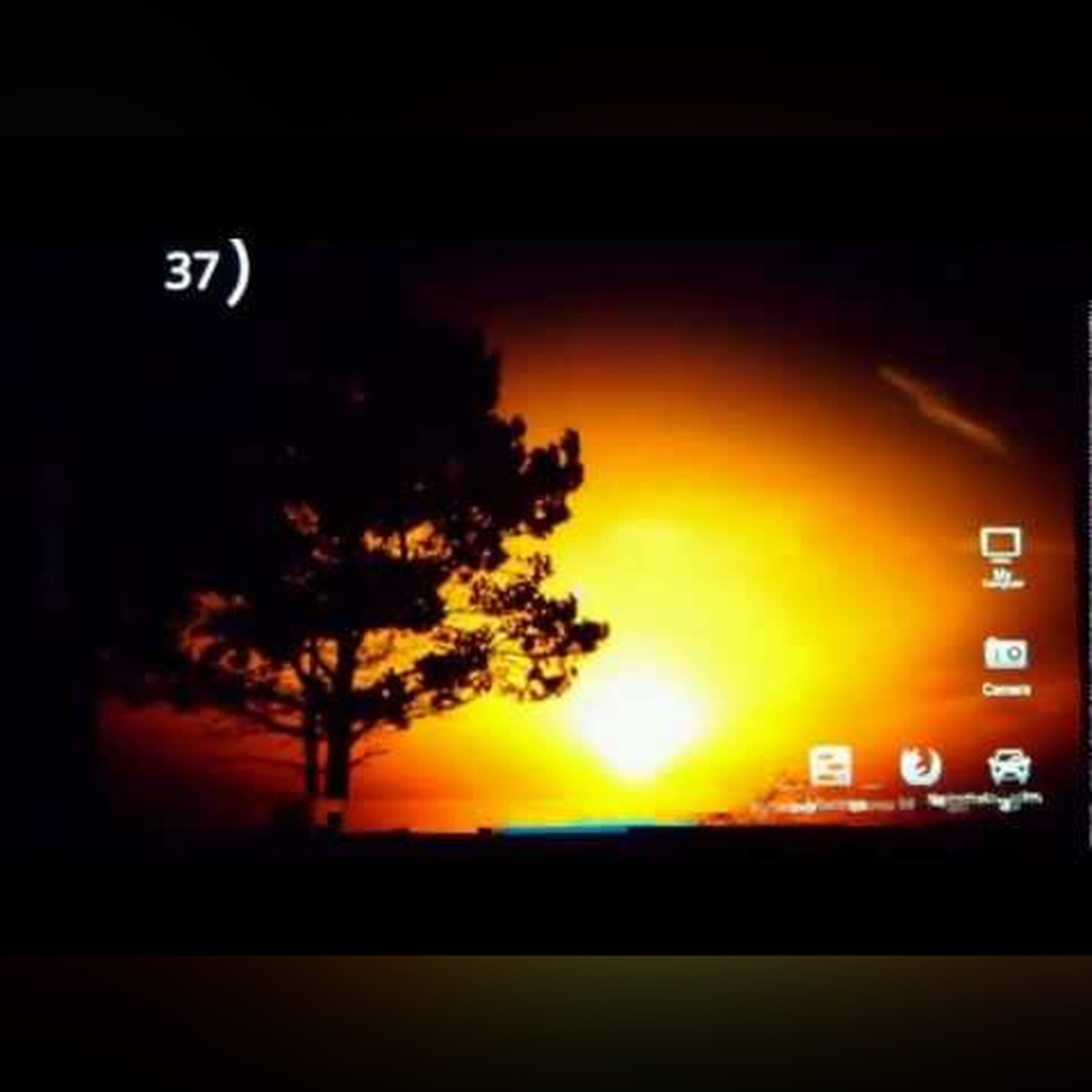 Why The Samsung Galaxy Note Is Perfect! (3D UI) [ColdFustion]