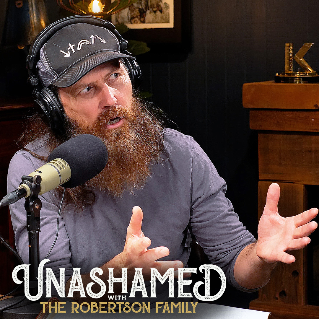 Ep 1062 | How Parents Can FIGHT Big Tech’s Damage to Our Kids with the Robertsons & Dr. Jonathan Haidt