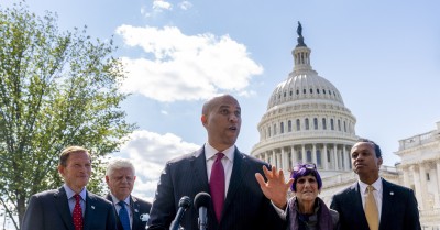 Cory Booker Marries Alexis Lewis in Intimate Washington Ceremony