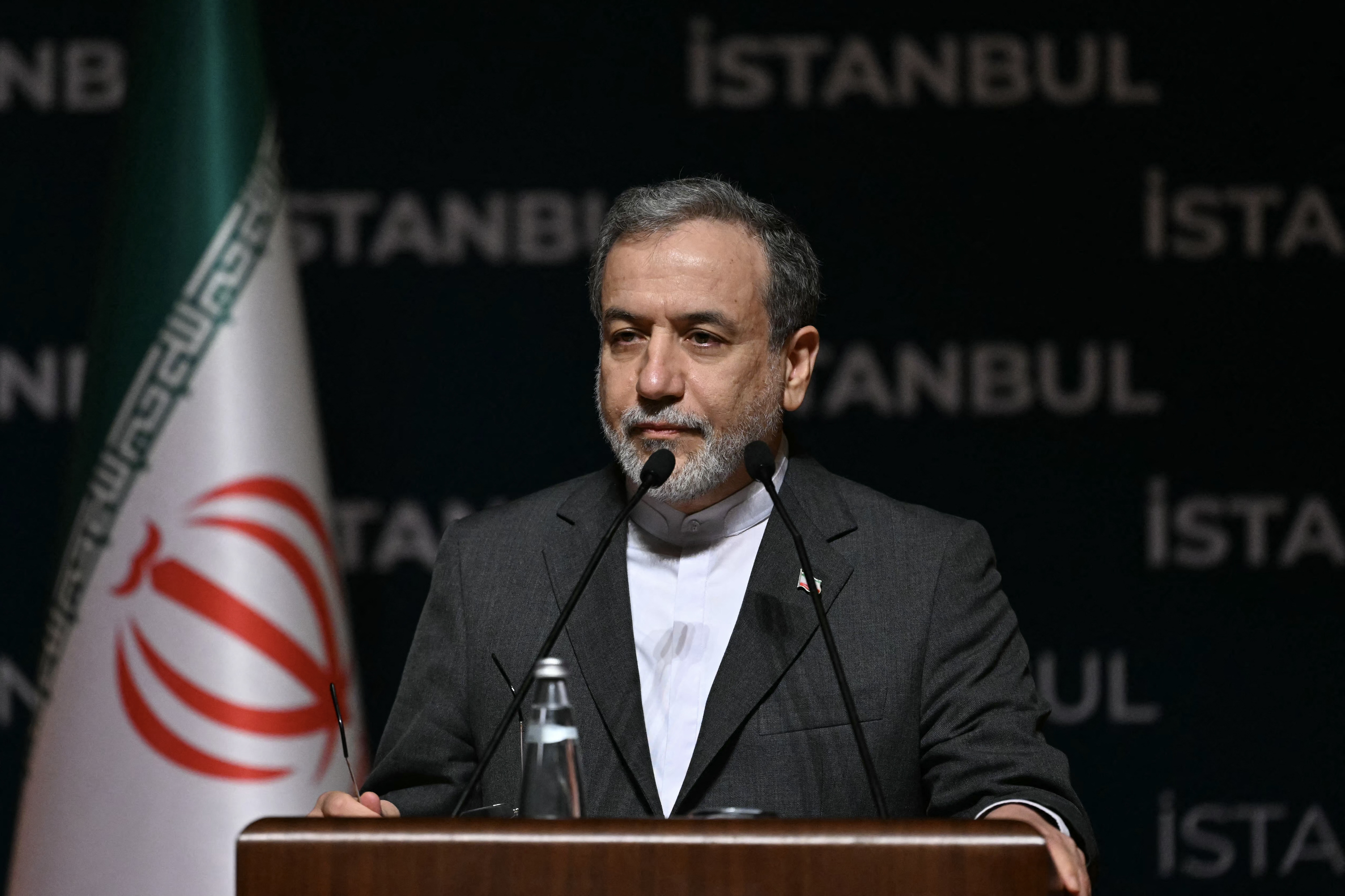 Ministro das Relações Exteriores do Irã diz que morte de Ali Larijani não vai desestabilizar sistema político