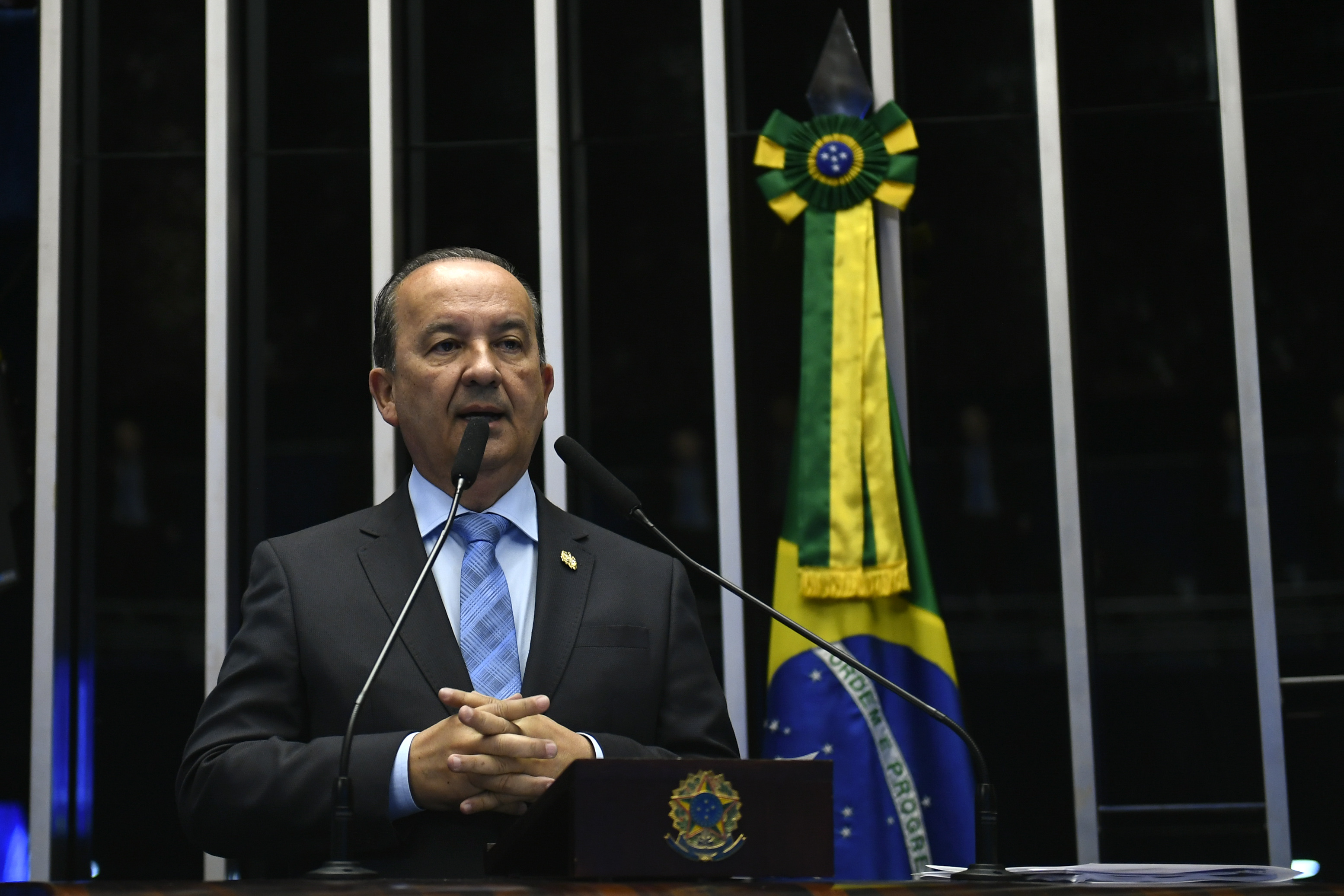 Polícia Civil investiga ameaças contra governador de SC em operação em três estados