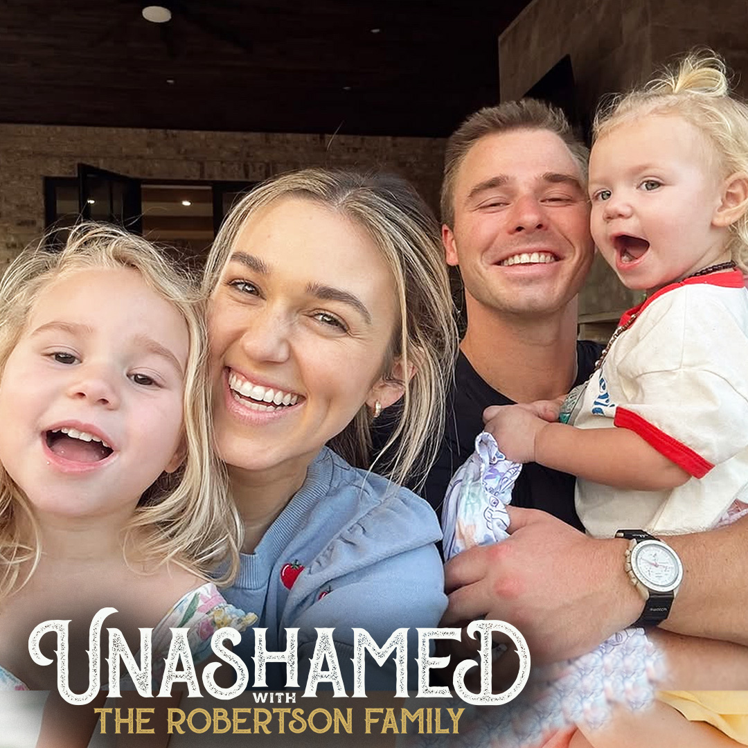 Ep 1080 | Jase's Surprise for Missy Goes Horribly Wrong & Sadie Baby Update from Husband Christian Huff