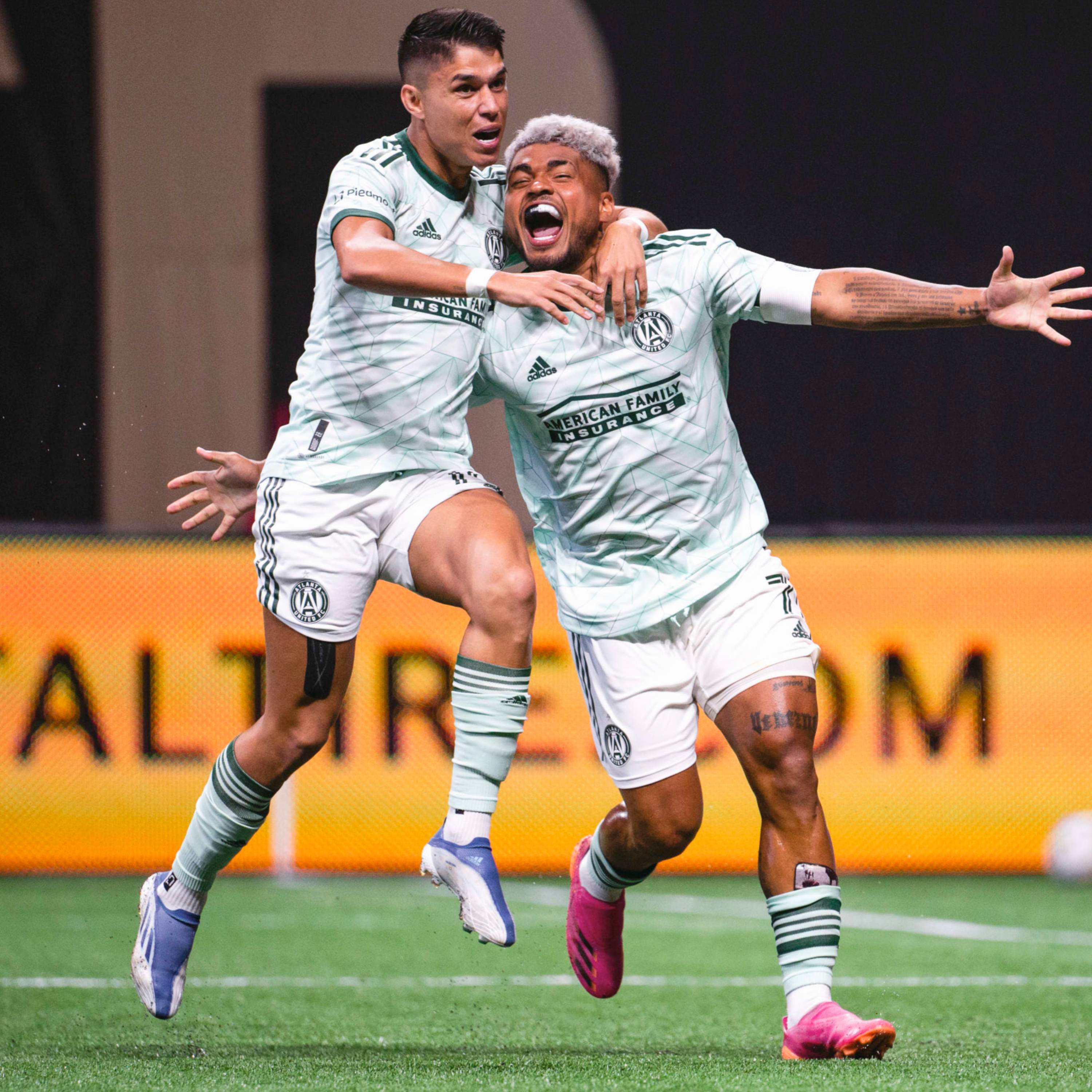 JOSEF MARTINEZ AND LUIZ ARAUJO RUN THE SHOW! IS ROCCO RIOS NOVO THE ANSWER? & INCOMING TRANSFER: RAUL GUDINO | FIVE STRIPE WEEKLY #231 episode artwork
