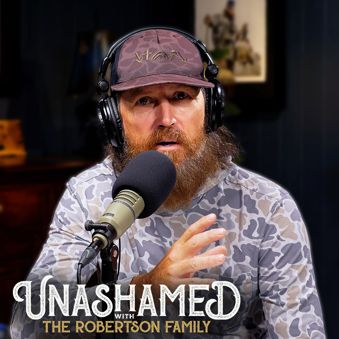 Ep 1392 | Jase Accidentally Breaks Up a Couple, Then Doubles Down on His Advice