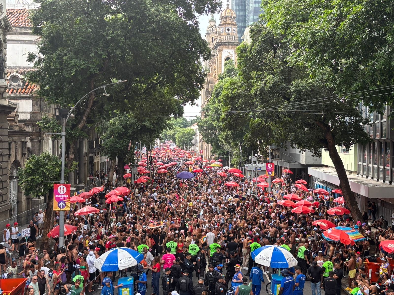 Bloco da Favorita movimenta foliões no pré-Carnaval pelas ruas do Rio episode artwork