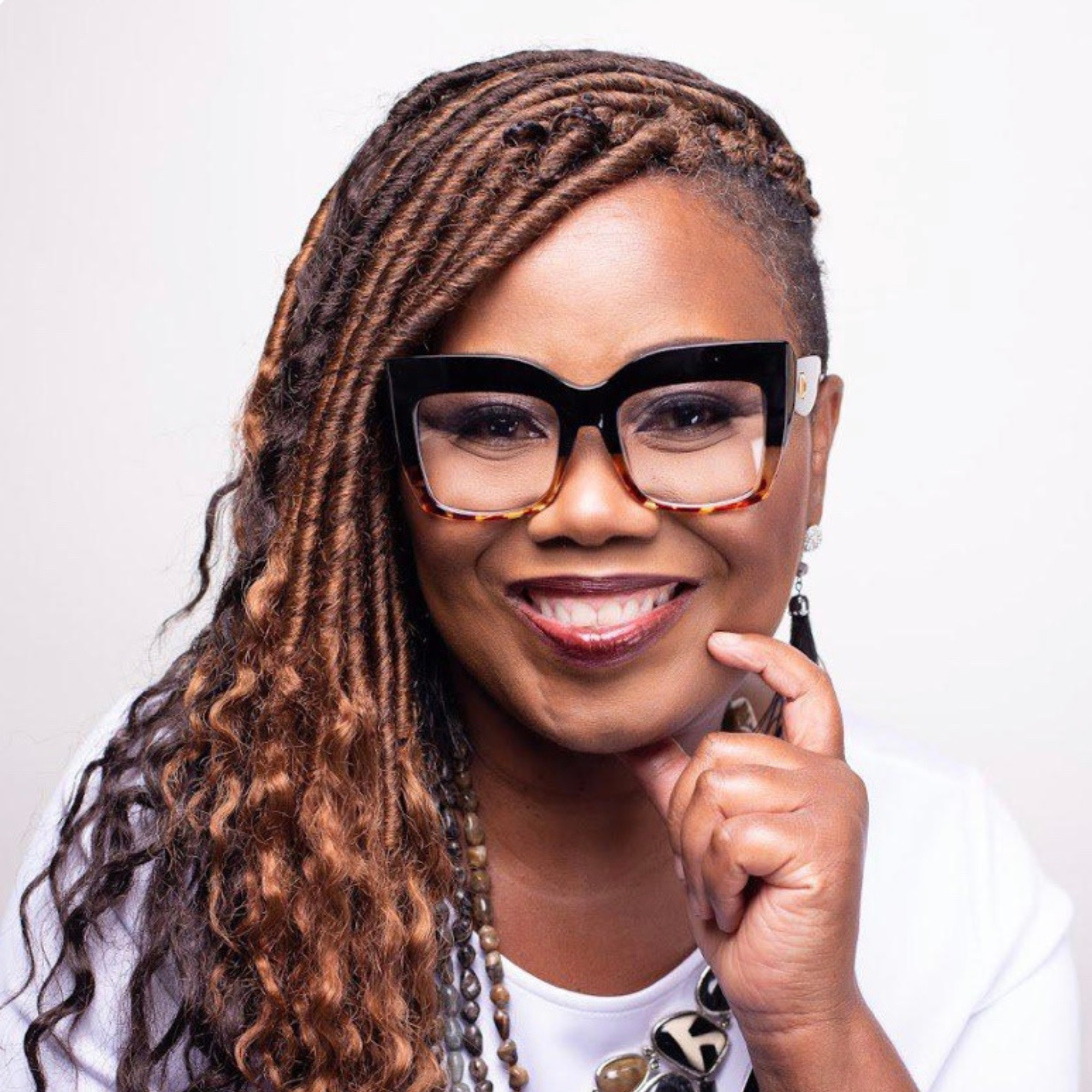 Felicia Davis on Empowering Authentic Leadership Through Voice Sovereignty