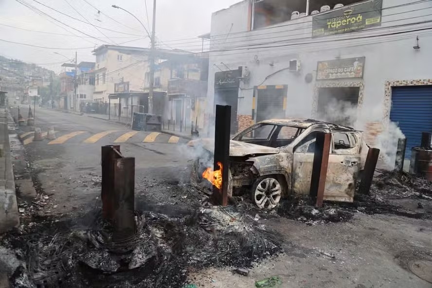 Moraes determina que governo do RJ envie imagens da Operação Contenção à PF