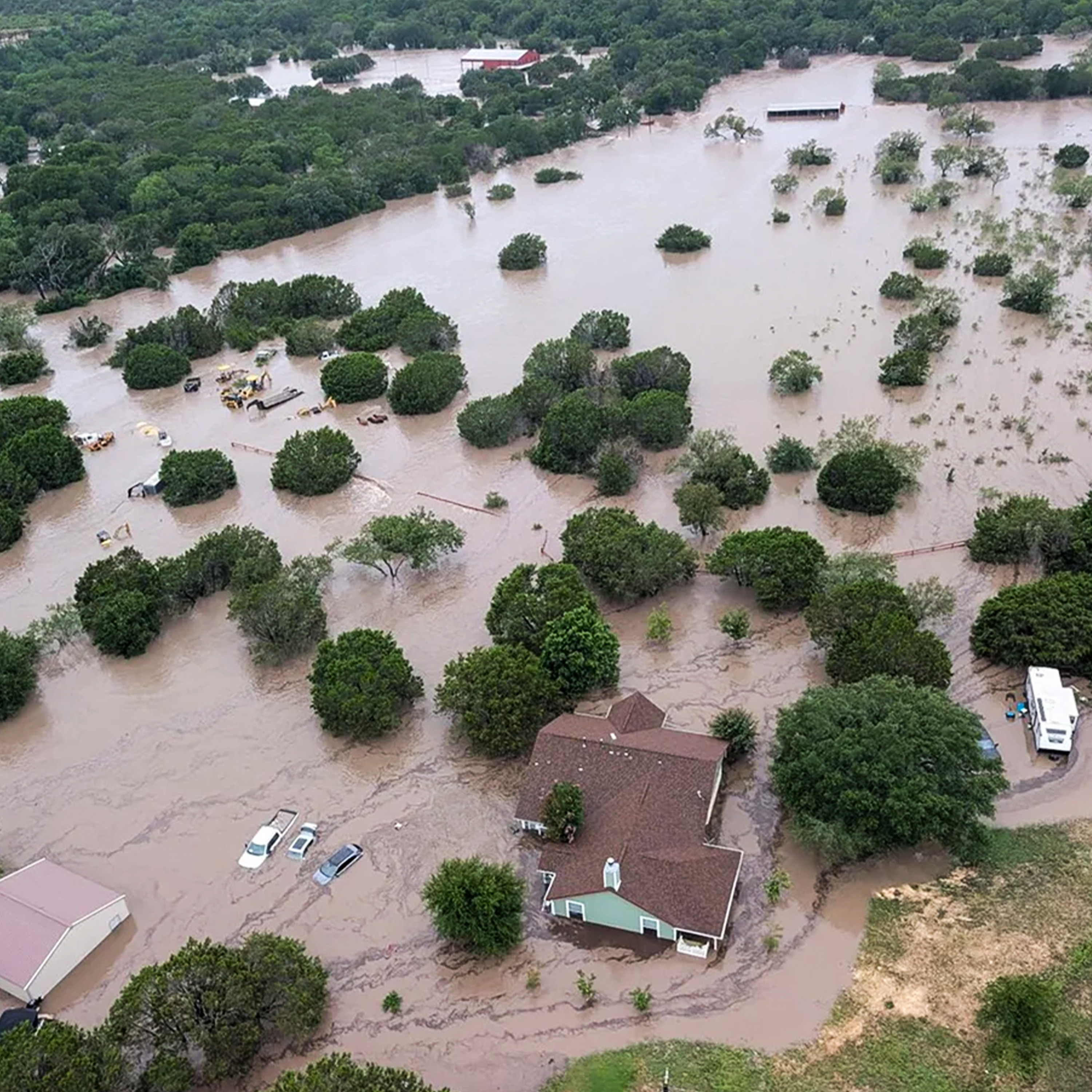 Evening Wire: Flash Flood Sweeps Texas & Earthquakes Shake An Active Yellowstone Volcano | 7.16.26