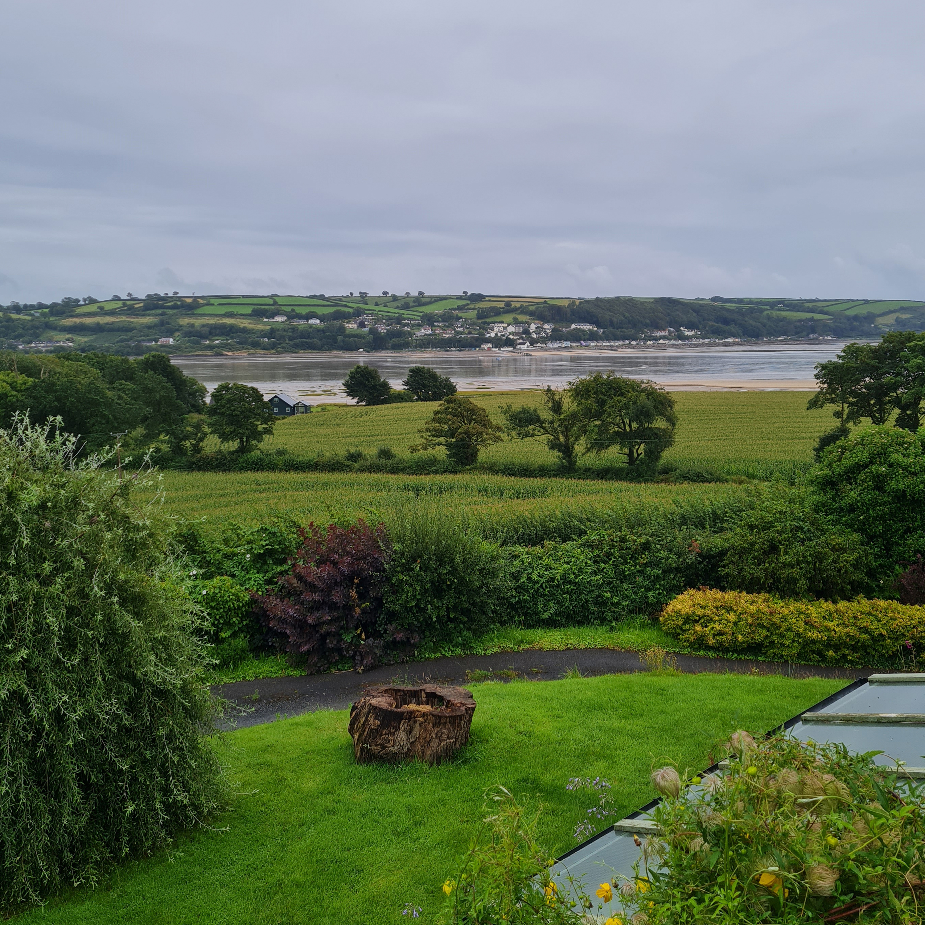 Sound Escape 189. Listen to life go by along a quiet country lane