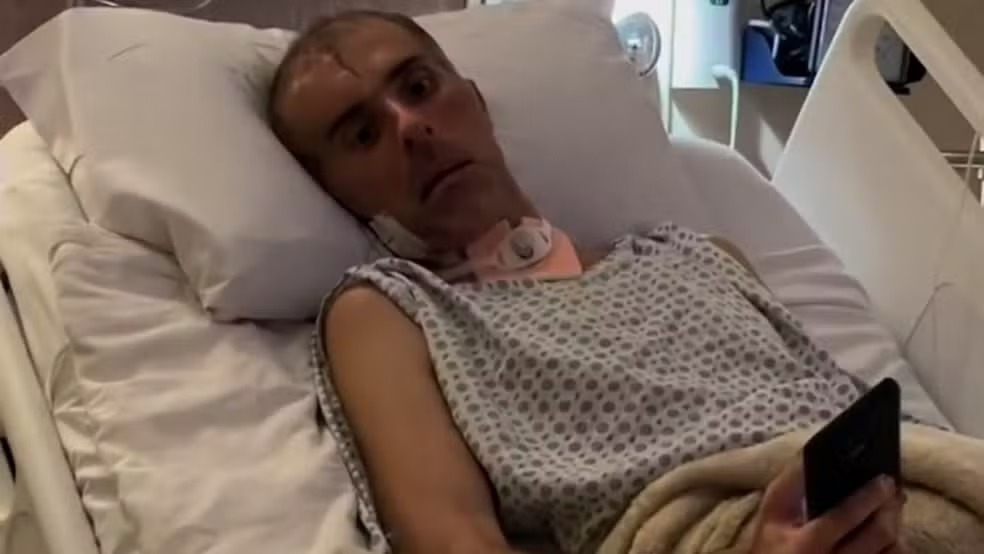 Piloto do helicóptero da polícia baleado na cabeça por fuzil recebe alta após 9 meses internado