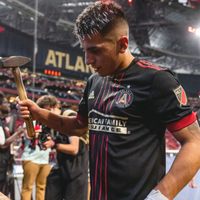 DOES THIAGO ALMADA GET THE START?, WHAT'S OUR BEST CENTER BACK PAIRING? AND BATTLE OF THE UNITEDS VS JULIAN GRESSEL! | FIVE STRIPE WEEKLY #220 episode artwork