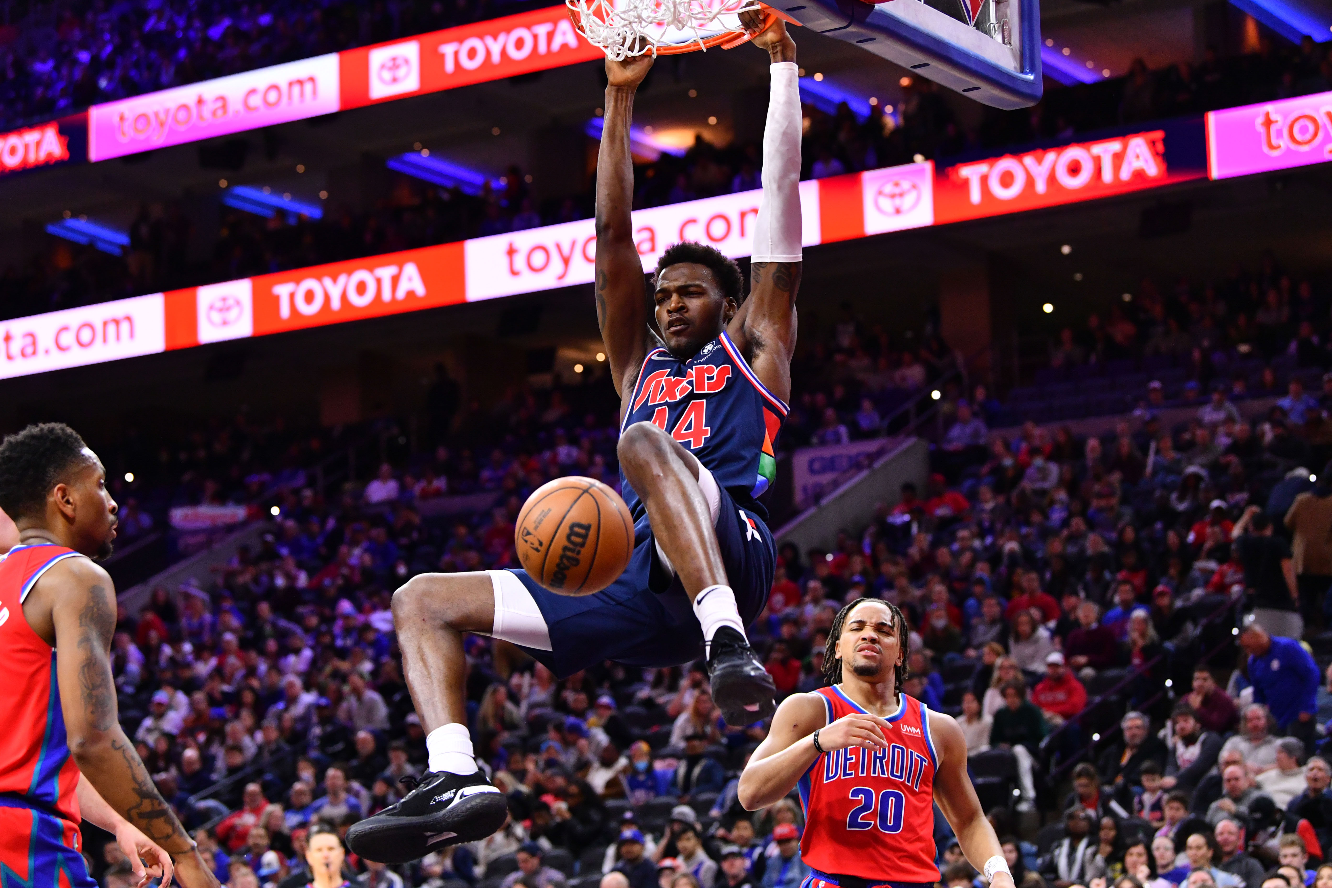 Pistons sign a Rim Protector!! episode artwork