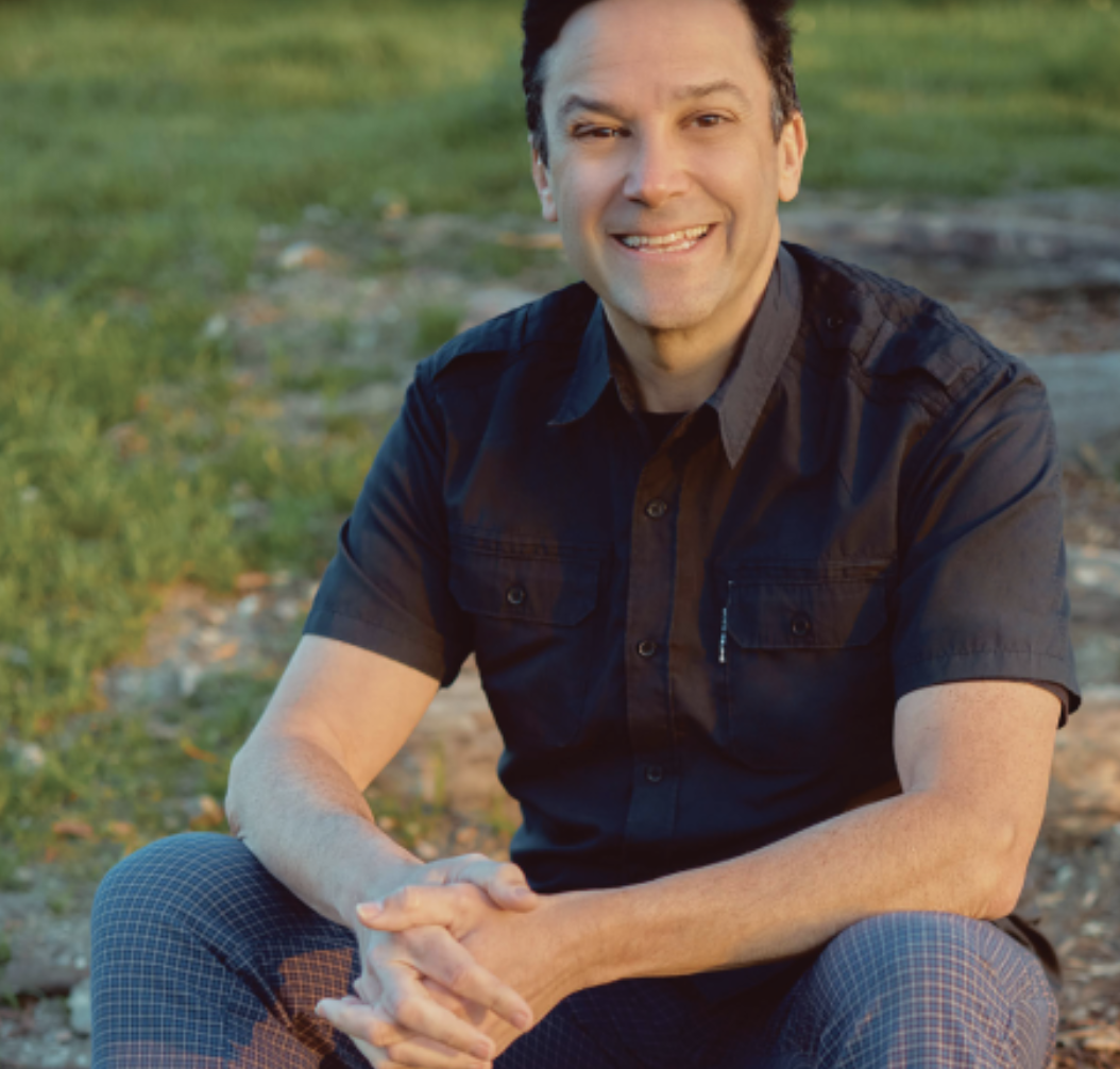 A Story for Everything: An Afternoon with Corey Rosen, Host of ‘The Moth’ EXPLICIT