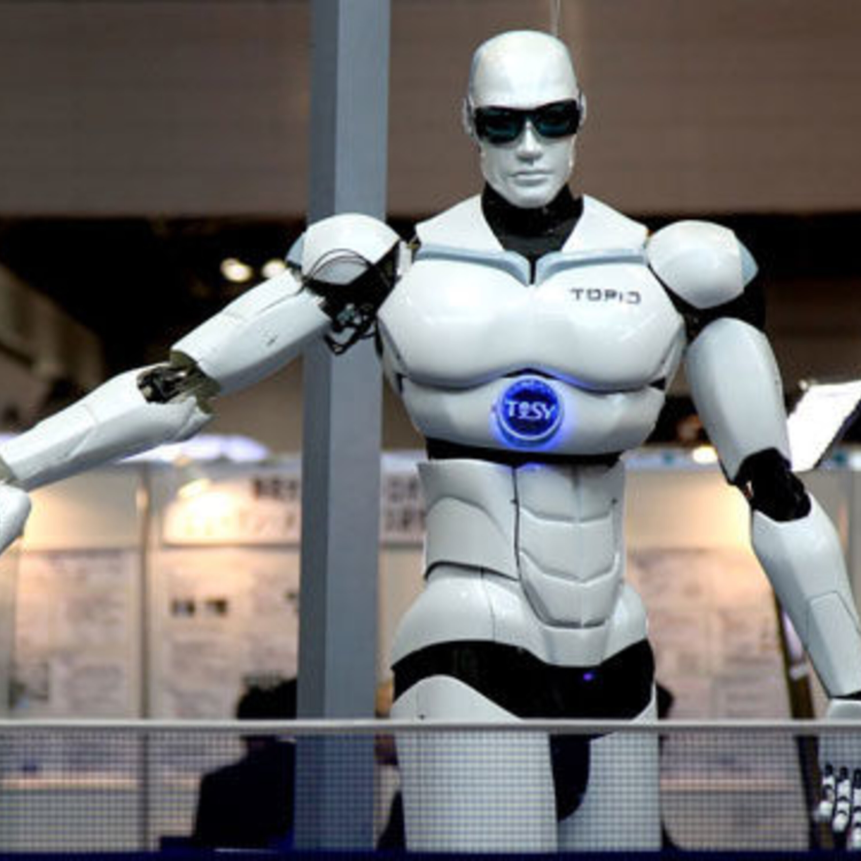 Robot relations and a daily news roundup (10 October 2014)