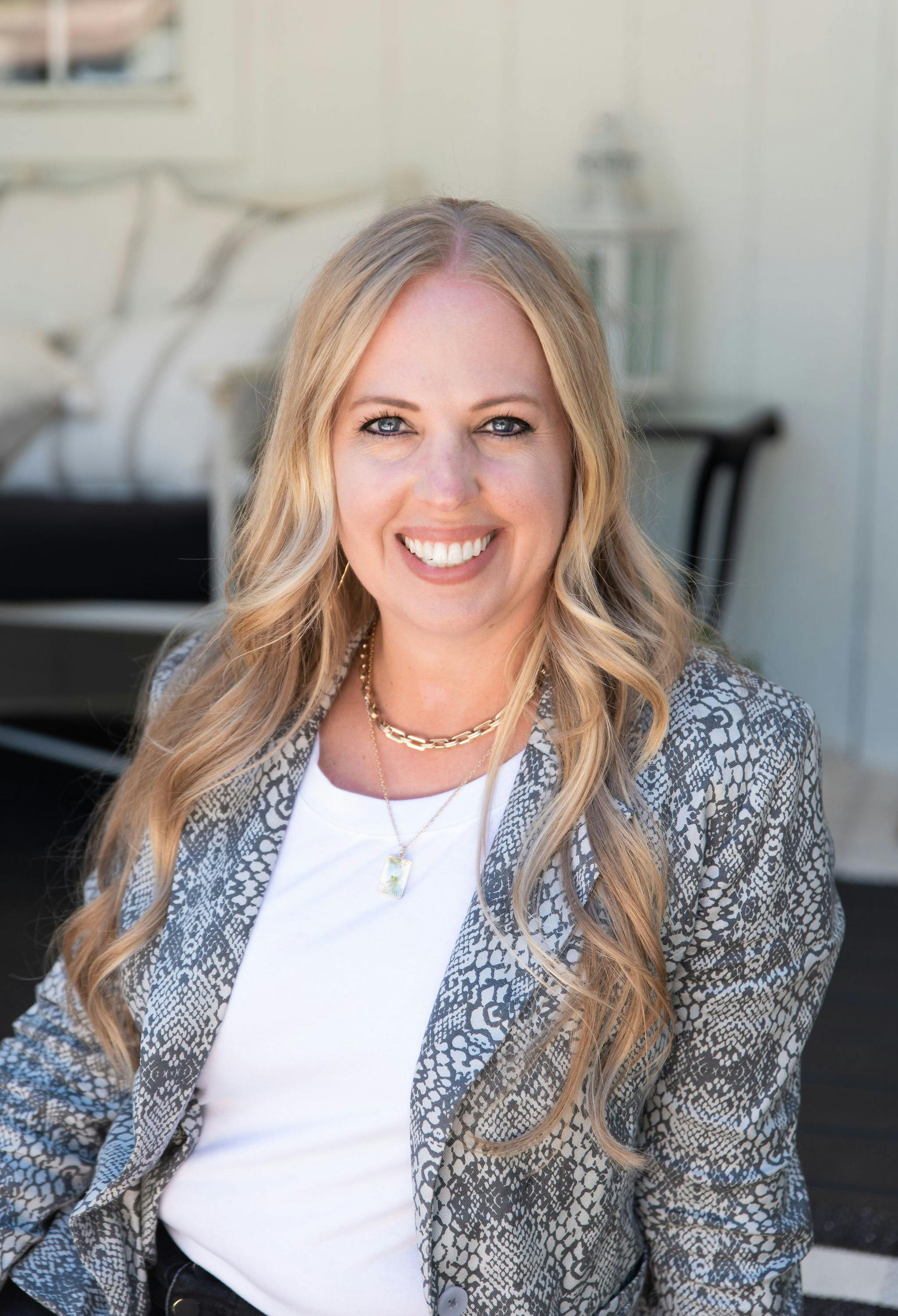 1139: Rebecca Ward: Money, Mindset, Pricing, and Starting Your Interior Design Firm 1139: Rebecca Ward: Money, Mindset, Pricing, and Starting Your Interior Design Firm