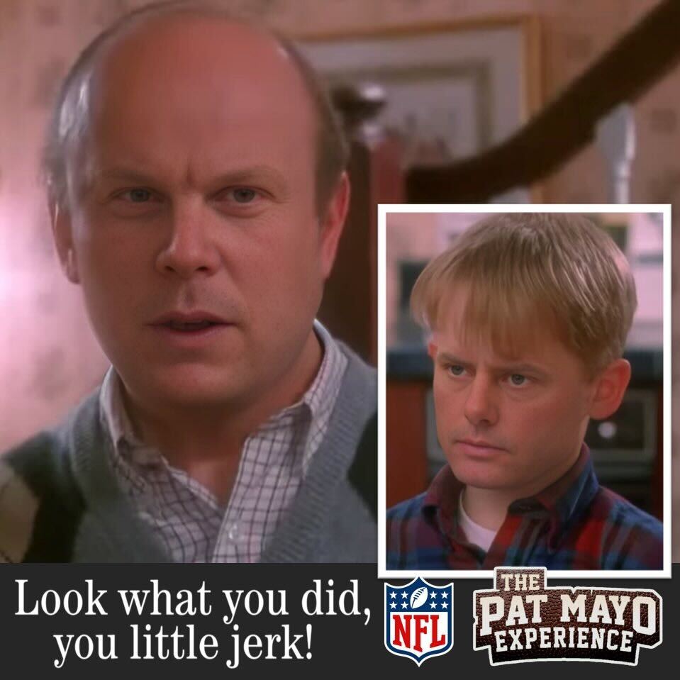 Week 16 Spread Picks, NFL Game Picks, Staley Fired, Aaron Rodgers | Cust Corner: Express Parking & Stockings