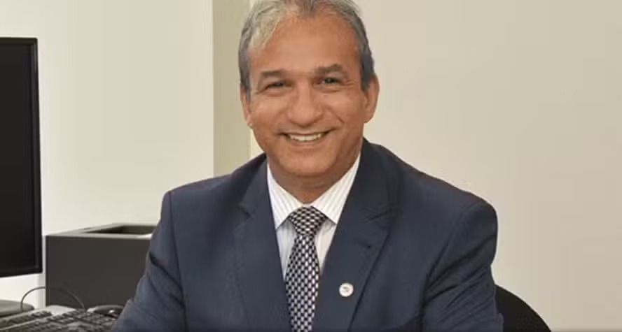 Afastado por suspeita de abuso sexual, desembargador de MG recebe salário de R$ 120 mil episode artwork