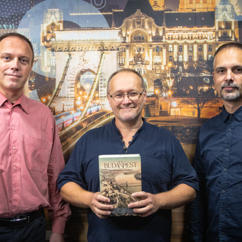 Szinte meg sem jelent, máris újra nyomják a Budapestről szóló regényt