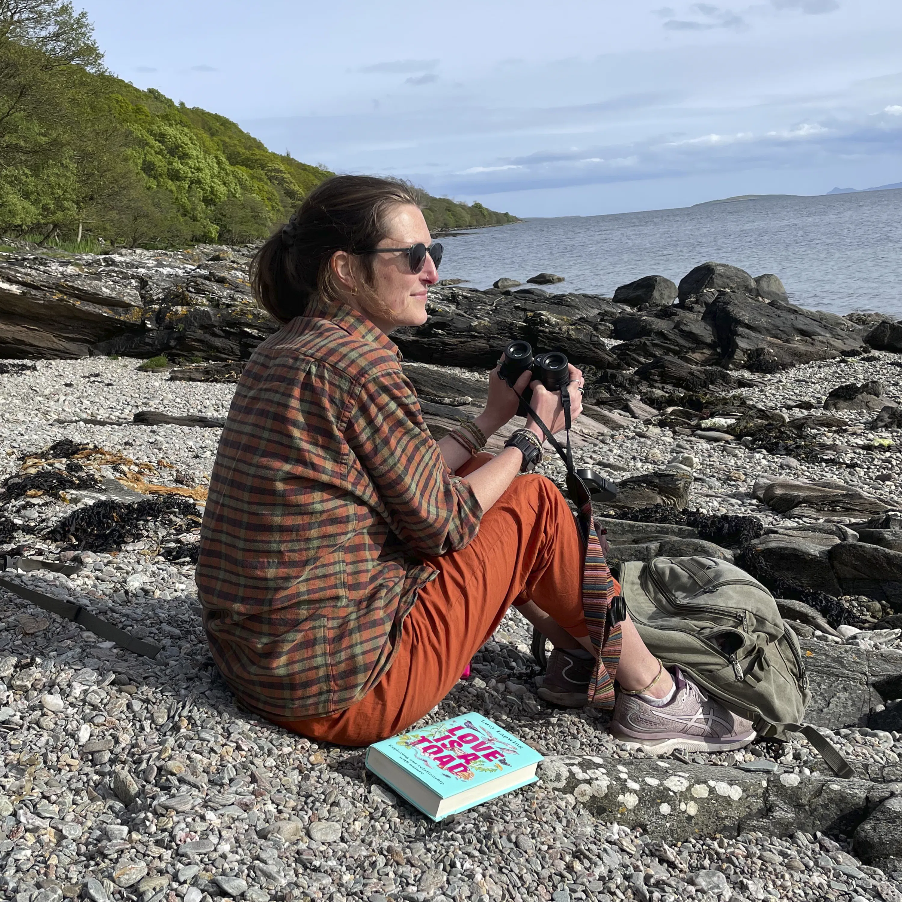 355. Head to the Hebridean island of Bute to meet naturalist and author Lucy Lapwing episode artwork