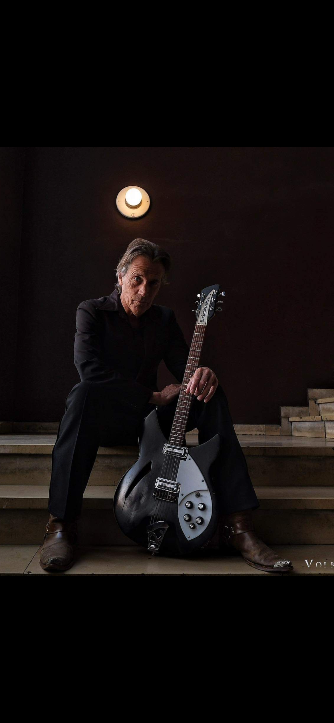 The Arwen Lewis Show