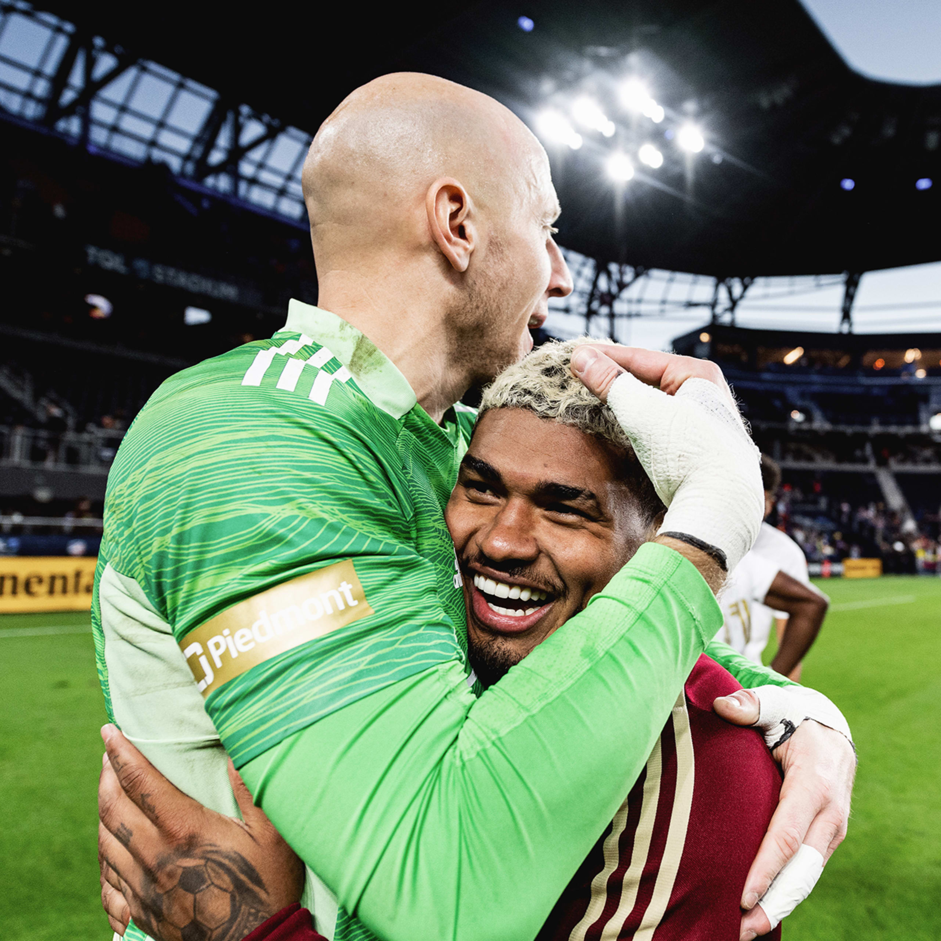 SHOULD CARLOS BOCANEGRA GET AN EXTENSION?, ATLANTA UNITED MAKE THE PLAYOFFS! + ATL UTD 2021 SEASON GRADE! | FIVE STRIPE WEEKLY #203 episode artwork