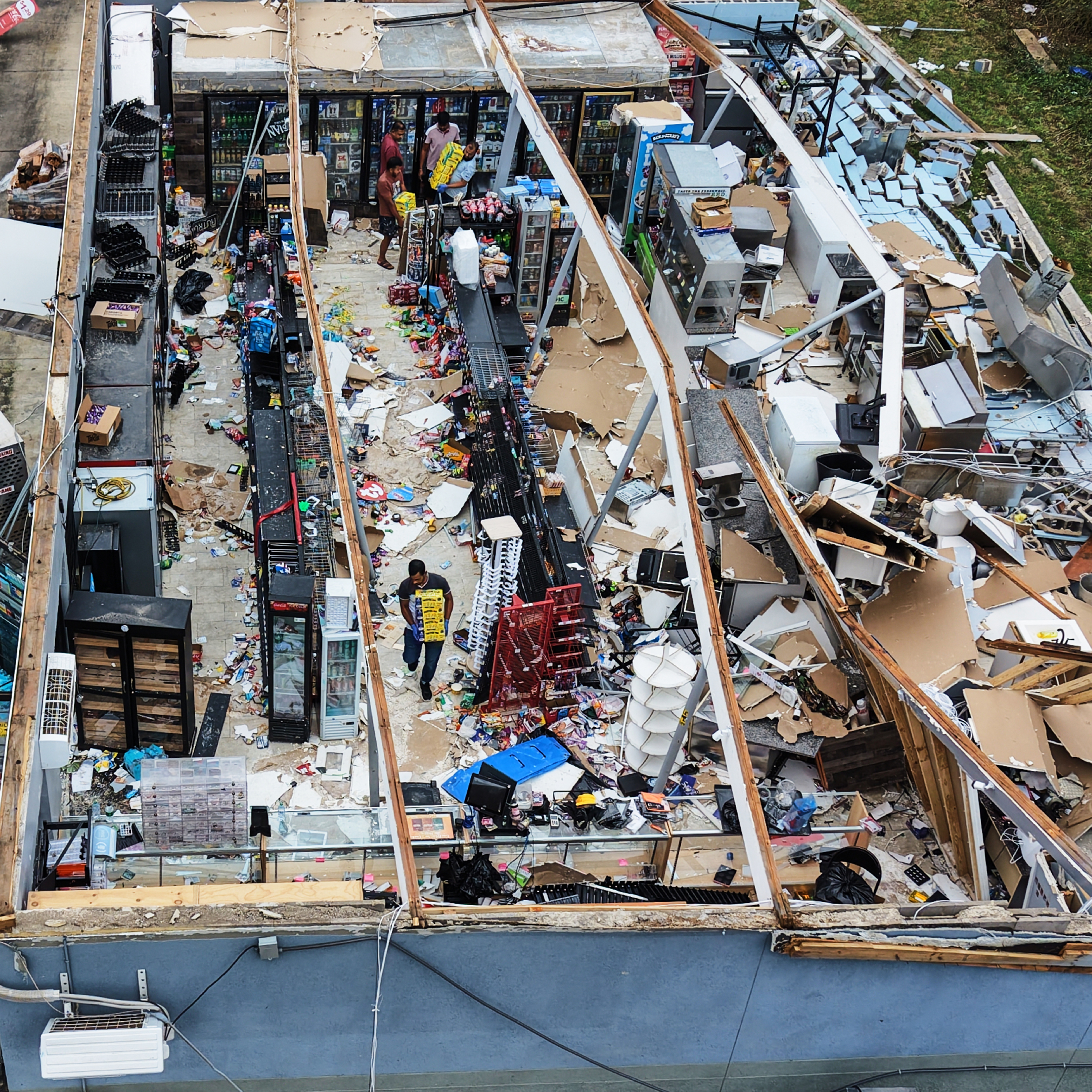 Hurricane Isaias Whips Through the South