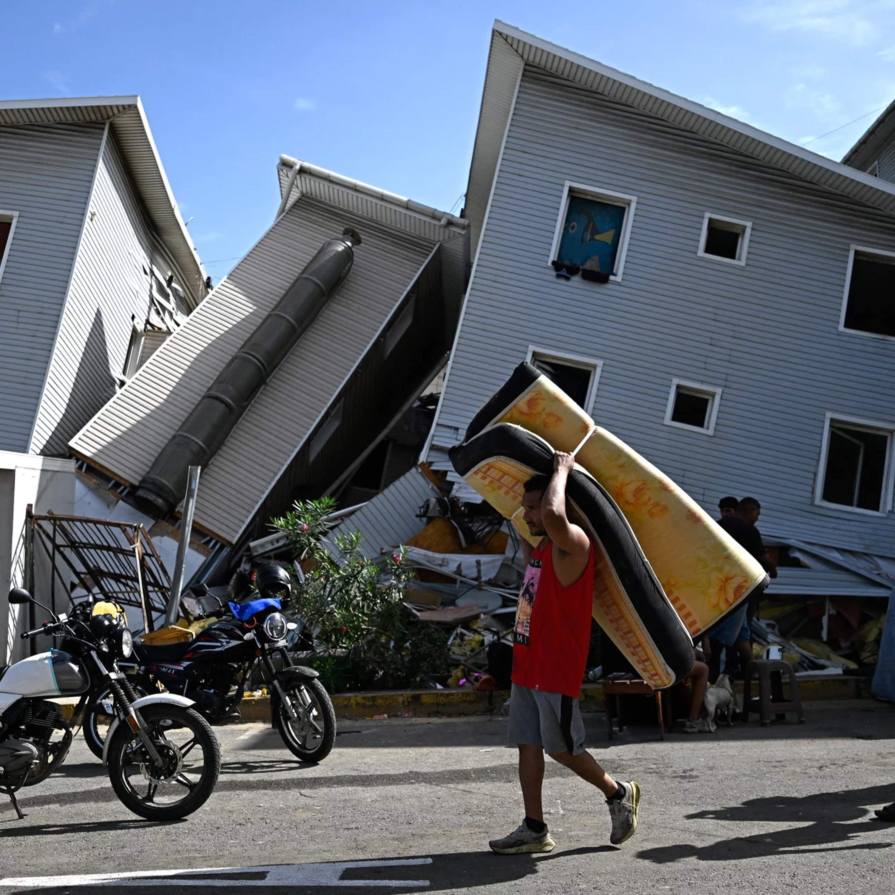 Evening Wire: 50K Still Missing After Venezuela Quake & Iran Jostles Peace Talks | 6.26.26