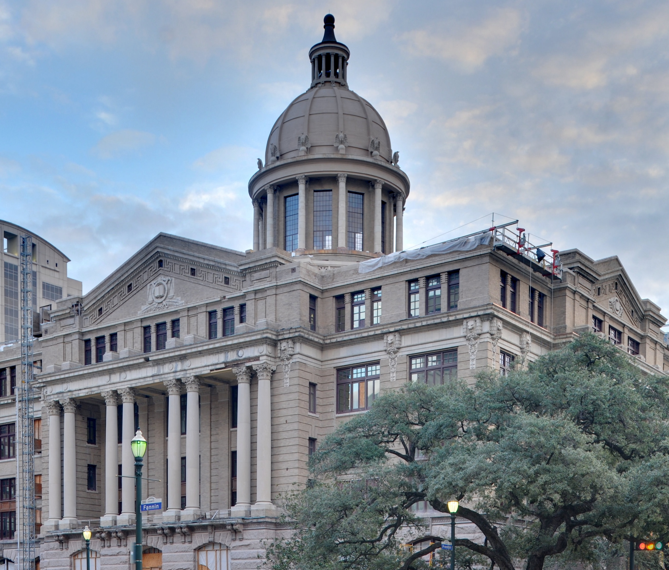 Judge Hidalgo’s Legacy, Man Dies Outside Restaurant, and Pearland Wins Big