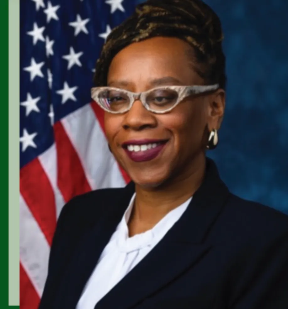 Sisters Are Doing it For Themselves: Young Women's Freedom Center at 32 Sisters Are Doing it For Themselves: Young Women's Freedom Center at 32