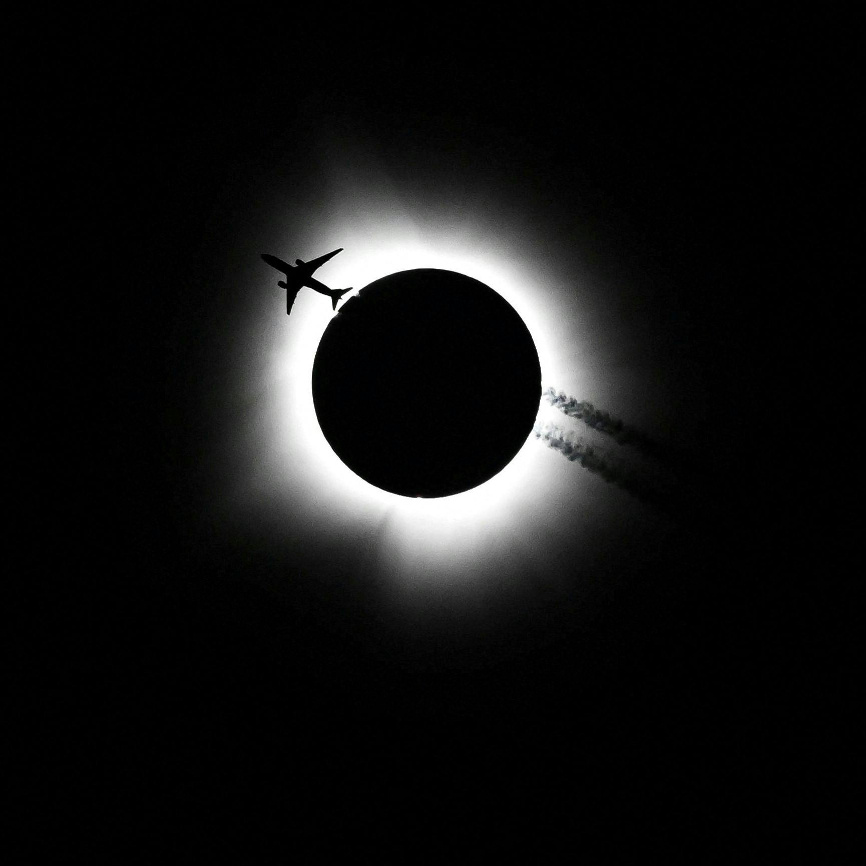 Solar eclipse, Dimon’s succession, Trump on abortion and Vatican on gender change