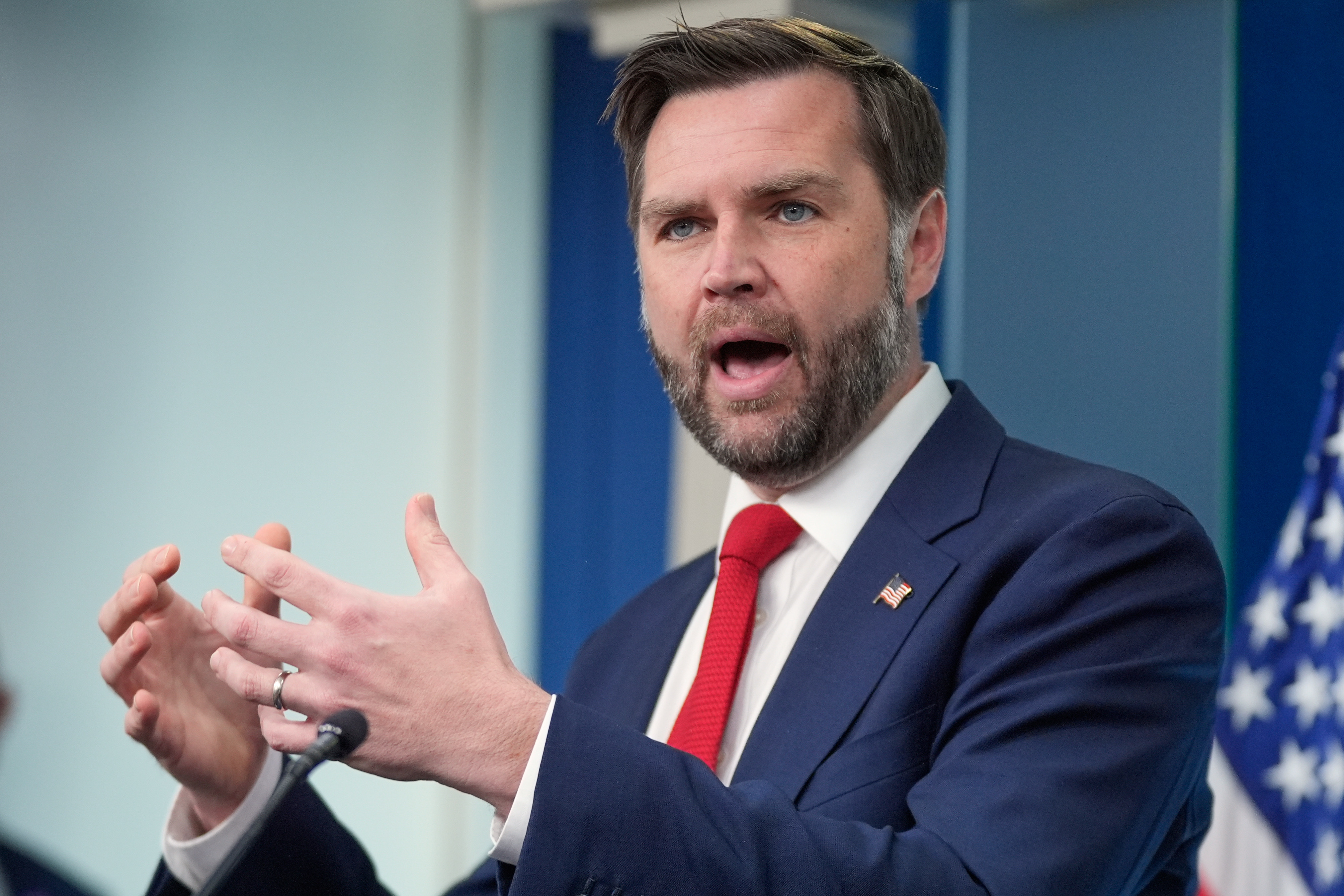 DC Clashes: The Iran MOU, Gun Rights, and National Intelligence