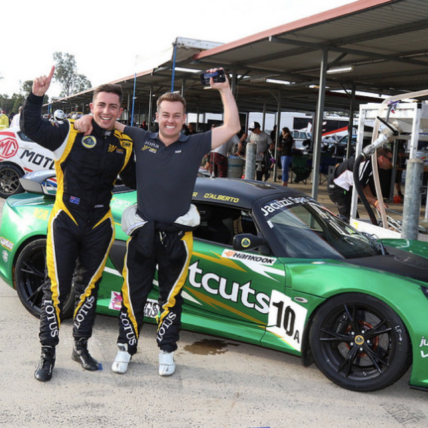 Tony chats to Tony D'Alberto and Richard Craill about rd4 of the Shannons Nationals episode artwork
